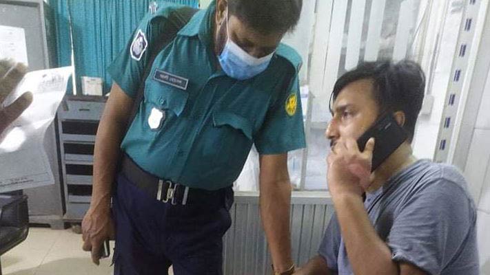 হাতিরঝিলে প্রাইভেটকার ফুটপাতে, নারীর মৃত্যু নিয়ে রহস্য