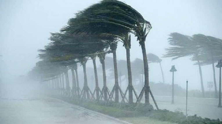 হরিরামপুরে কালবৈশাখী ঝড়ের আঘাত, বৃহস্পতিবার থেকে বিদ্যুৎবিচ্ছিন্ন কয়েকটি গ্রাম