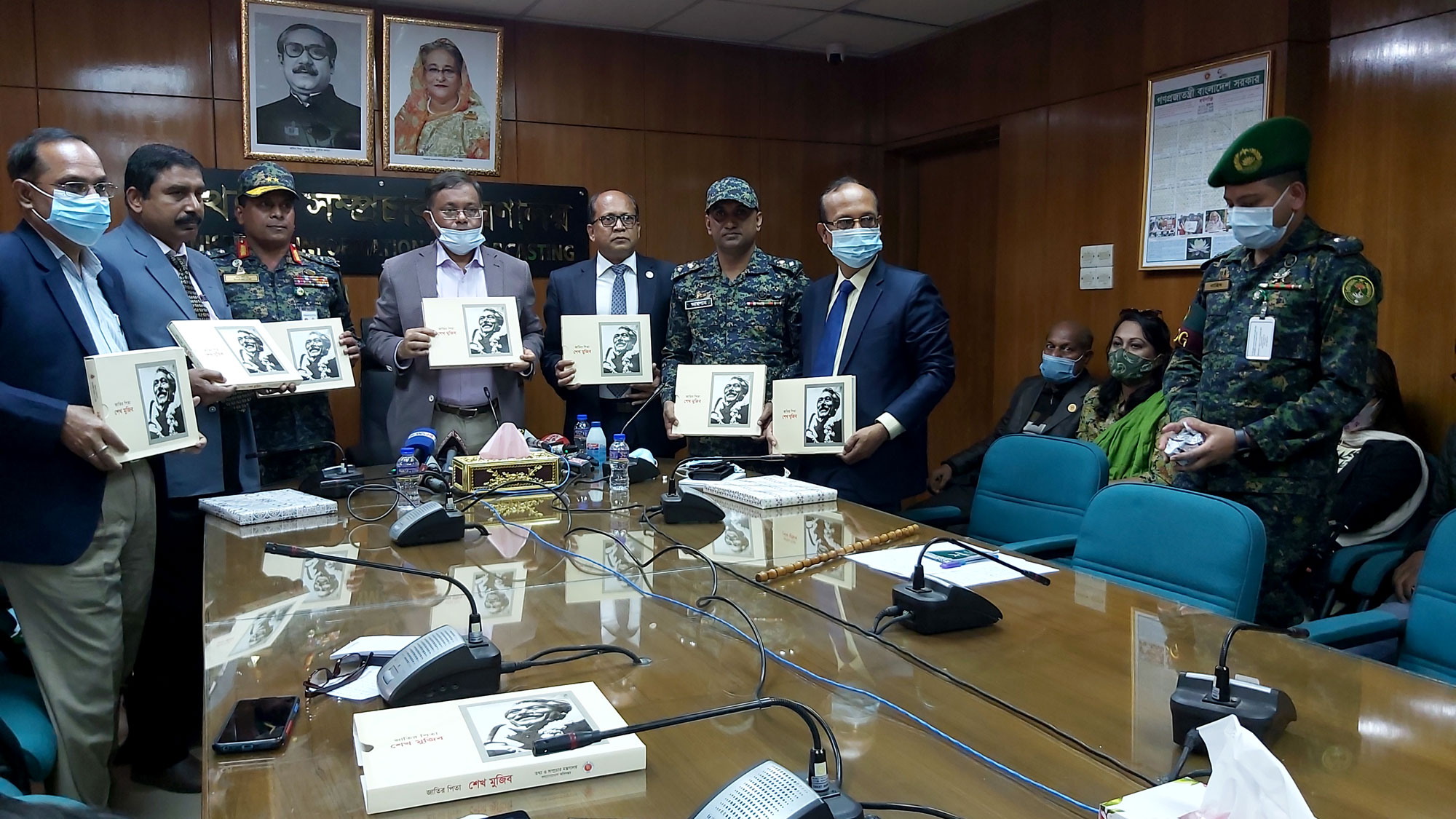সংলাপকে স্বাগত জানানো উচিত বিএনপির: তথ্যমন্ত্রী
