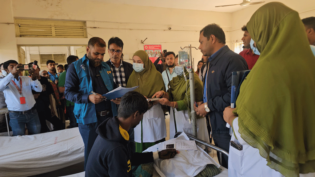 শ্রীপুরে স্বাস্থ্য কমপ্লেক্সে দুদকের অভিযান