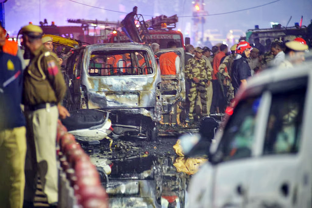 ছিন্ন ভিন্ন শরীর, হাত পড়ে আছে রাস্তায়—প্রত্যক্ষদর্শীর বর্ণনায় দিল্লি বিস্ফোরণের বীভৎসতা