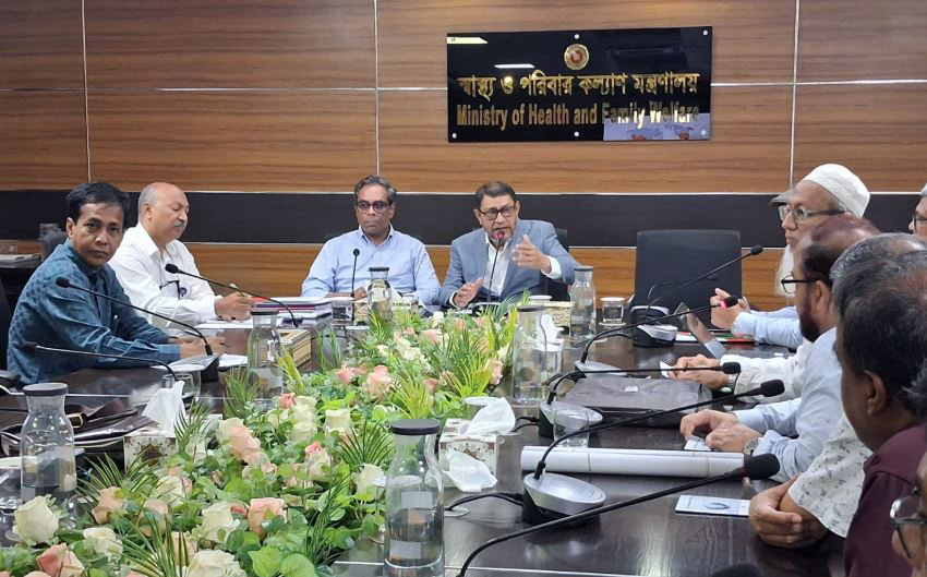 ডেঙ্গু মোকাবিলায় সর্বাত্মক প্রস্তুতি নিচ্ছি, চিকিৎসকদের প্রশিক্ষণ দেওয়া হবে: স্বাস্থ্যমন্ত্রী