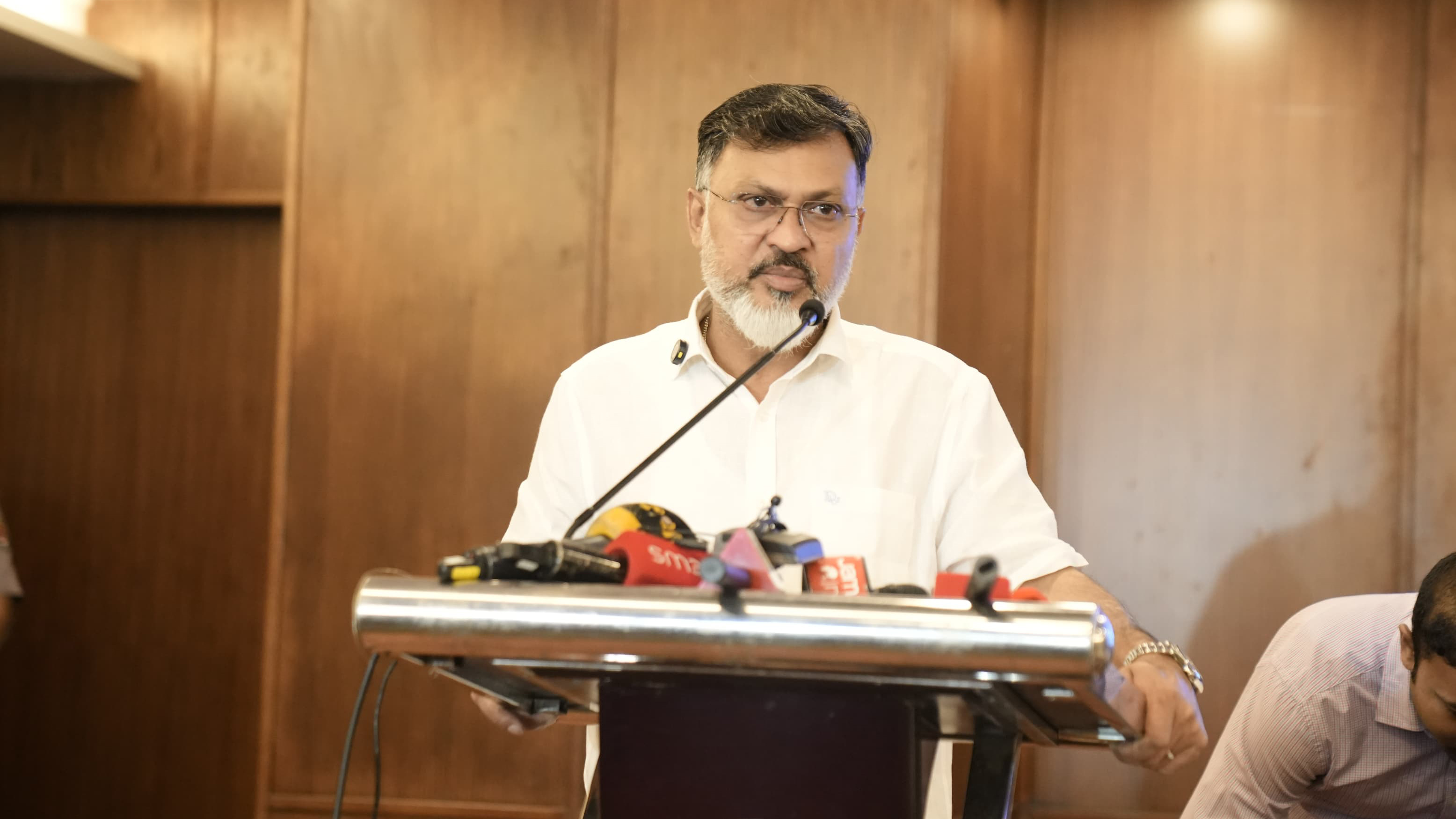 নাগরিকদের সক্রিয় অংশগ্রহণ ছাড়া ডেঙ্গু নিয়ন্ত্রণ সম্ভব নয় : ডিএনসিসি প্রশাসক