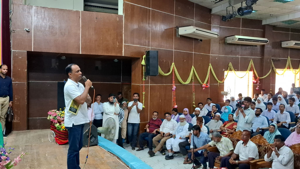 ভবন নয়, মানসম্মত শিক্ষা নিশ্চিত করুন: শিক্ষকদের প্রতি ডেপুটি স্পিকার