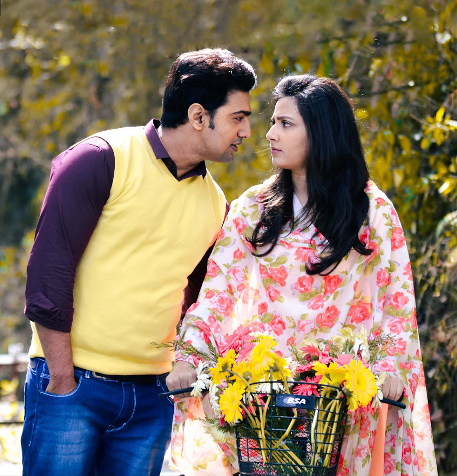 ধূমকেতু সিনেমায় দেব ও শুভশ্রী। ছবি: সংগৃহীত