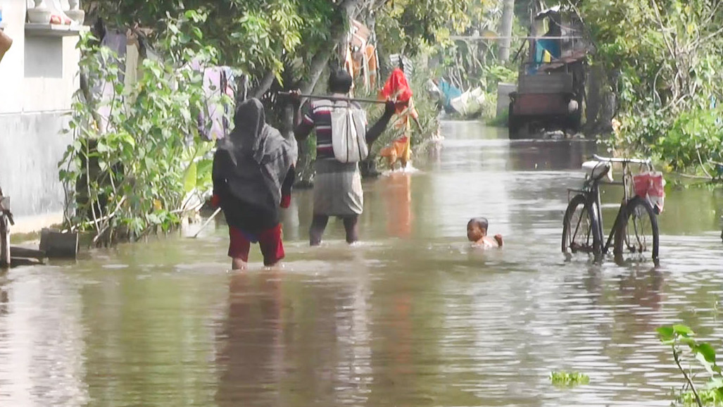 ৬ মাসই অর্ধেক শহর পানিবন্দী