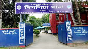 পুলিশের ওপর হামলা চালিয়ে আসামি ছিনতাই, প্যানেল চেয়ারম্যানের বিরুদ্ধে মামলা