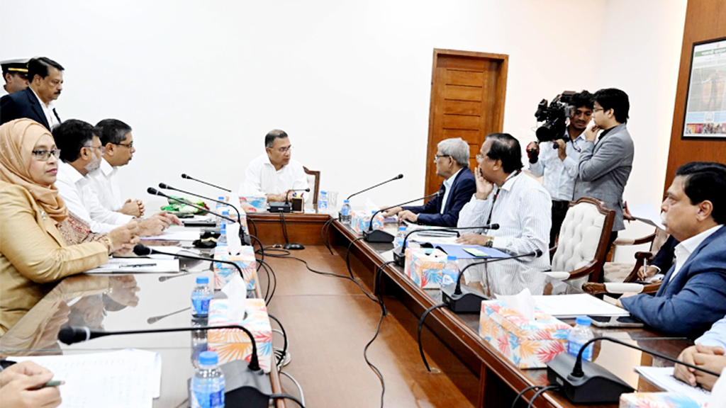 রাজধানীর বর্জ্য থেকে বিদ্যুৎ: দুই মেগা প্রকল্প নিয়ে প্রধানমন্ত্রীর বৈঠক