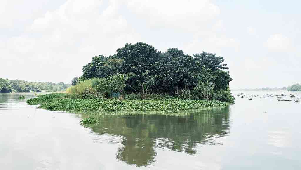 পর্যটন সম্ভাবনাময় ধাঁধারচরে সৌরবিদ্যুৎকেন্দ্রের জন্য ইজারার আবেদন সাবেক বিএনপি নেতার