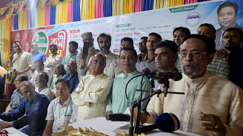 হাসিনা মন্ত্রী-প্রধানমন্ত্রী হতে বলেছিলেন, হইনি: অলি