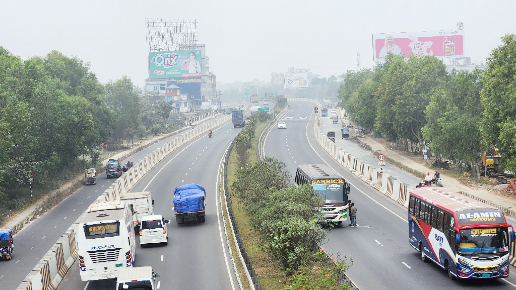 তারেক রহমানের সংবর্ধনা: ঢাকা-ভাঙ্গা এক্সপ্রেসওয়েতে যানবাহনের চাপ