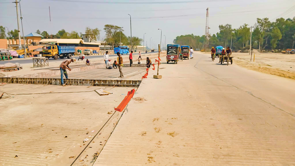 ১৩ কিলোমিটার ঘিরে ভোগান্তির যত শঙ্কা