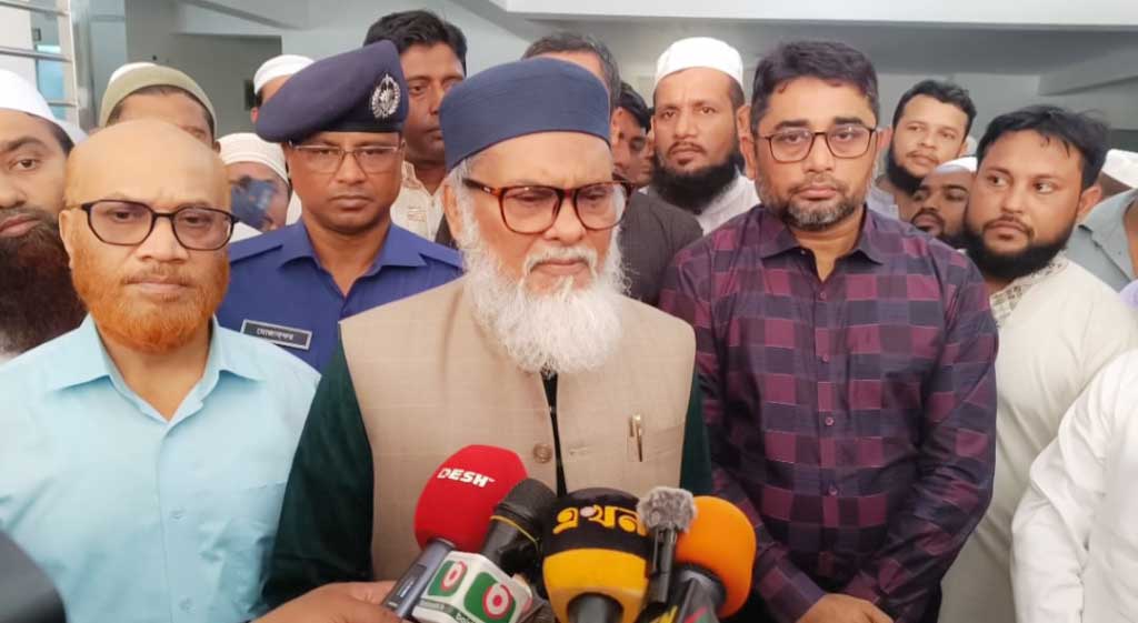সাম্প্রদায়িক সম্প্রীতির বার্তা পৌঁছাবে মডেল মসজিদ: ধর্ম উপদেষ্টা