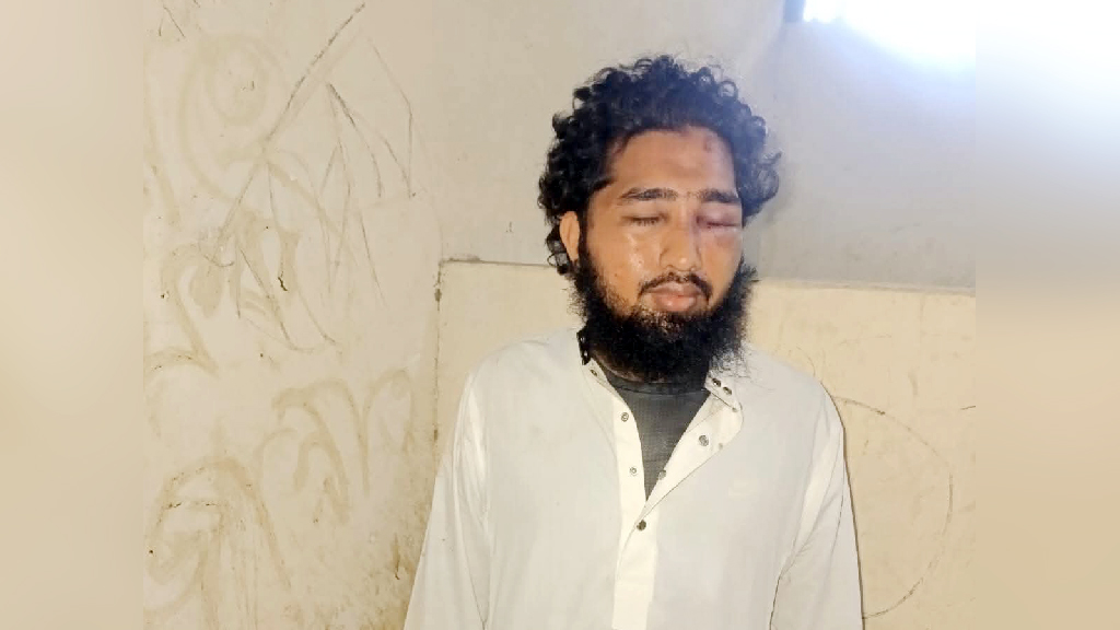 ফতুল্লায় মাদ্রাসাছাত্রকে ধর্ষণের অভিযোগ, শিক্ষক গ্রেপ্তার