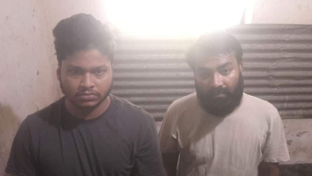 বিল জালিয়াতির অভিযোগে দুই কর্মচারী গ্রেপ্তার, ৫২ লাখ টাকা জব্দ