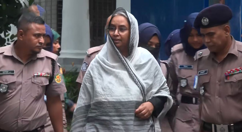 আমি এখন জামিন চাই না—ট্রাইব্যুনালে দীপু মনি