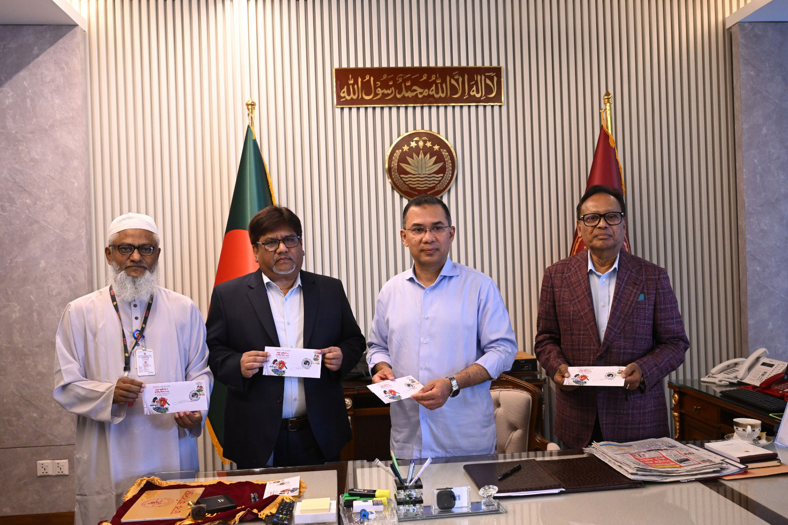 স্বাধীনতা দিবস উপলক্ষে স্মারক ডাকটিকিট উন্মোচন করলেন প্রধানমন্ত্রী