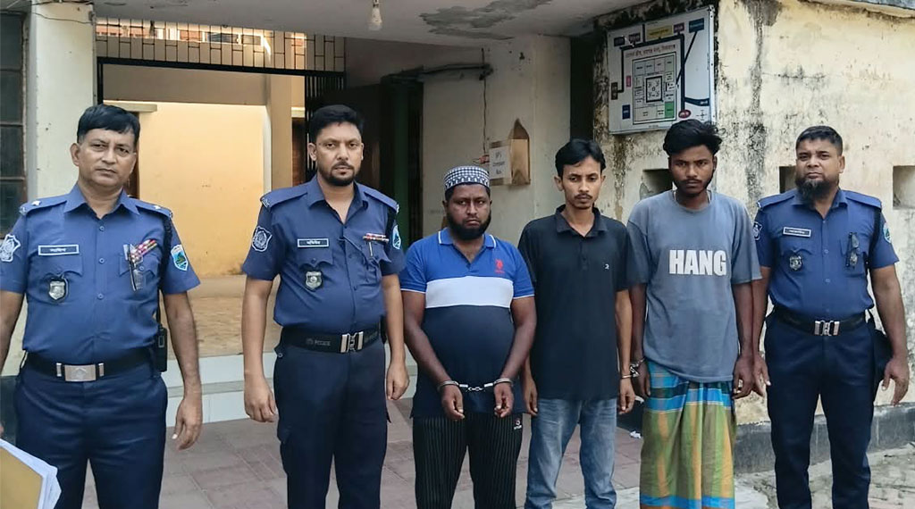 সিরাজগঞ্জে ট্রাক থেকে ৪০০ গ্যাস সিলিন্ডার লুট, গ্রেপ্তার ৩