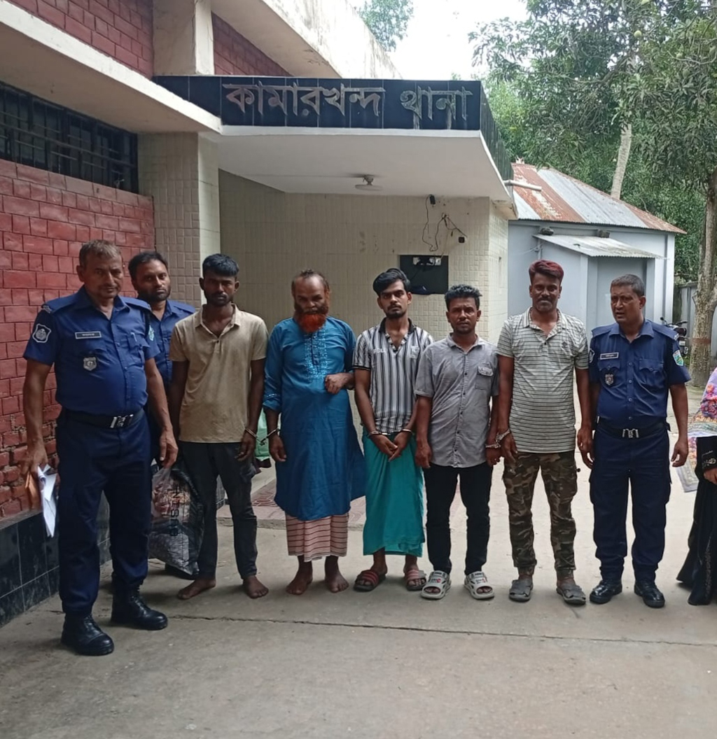 নৈশপ্রহরীদের বেঁধে ডাকাতি: আন্তজেলা ডাকাত দলের ৫ সদস্য গ্রেপ্তার