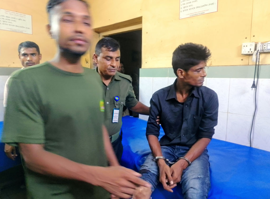 সরকারি হাসপাতালে দালালের হামলায় ৩ আনসার সদস্য আহত, একজন আটক