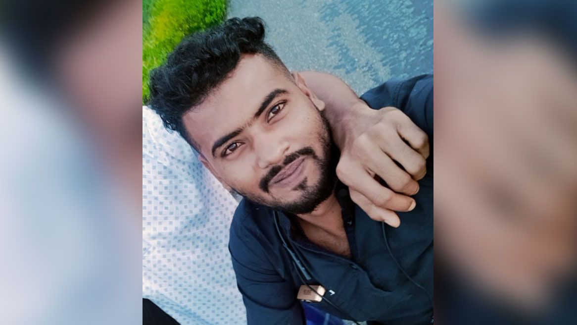 পটুয়াখালীতে বাসের ধাক্কায় যুবক নিহত