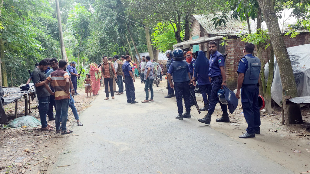 কুষ্টিয়ায় আধিপত্য বিস্তারে দুই পক্ষের সংঘর্ষে বৃদ্ধ নিহত, আহত ১০