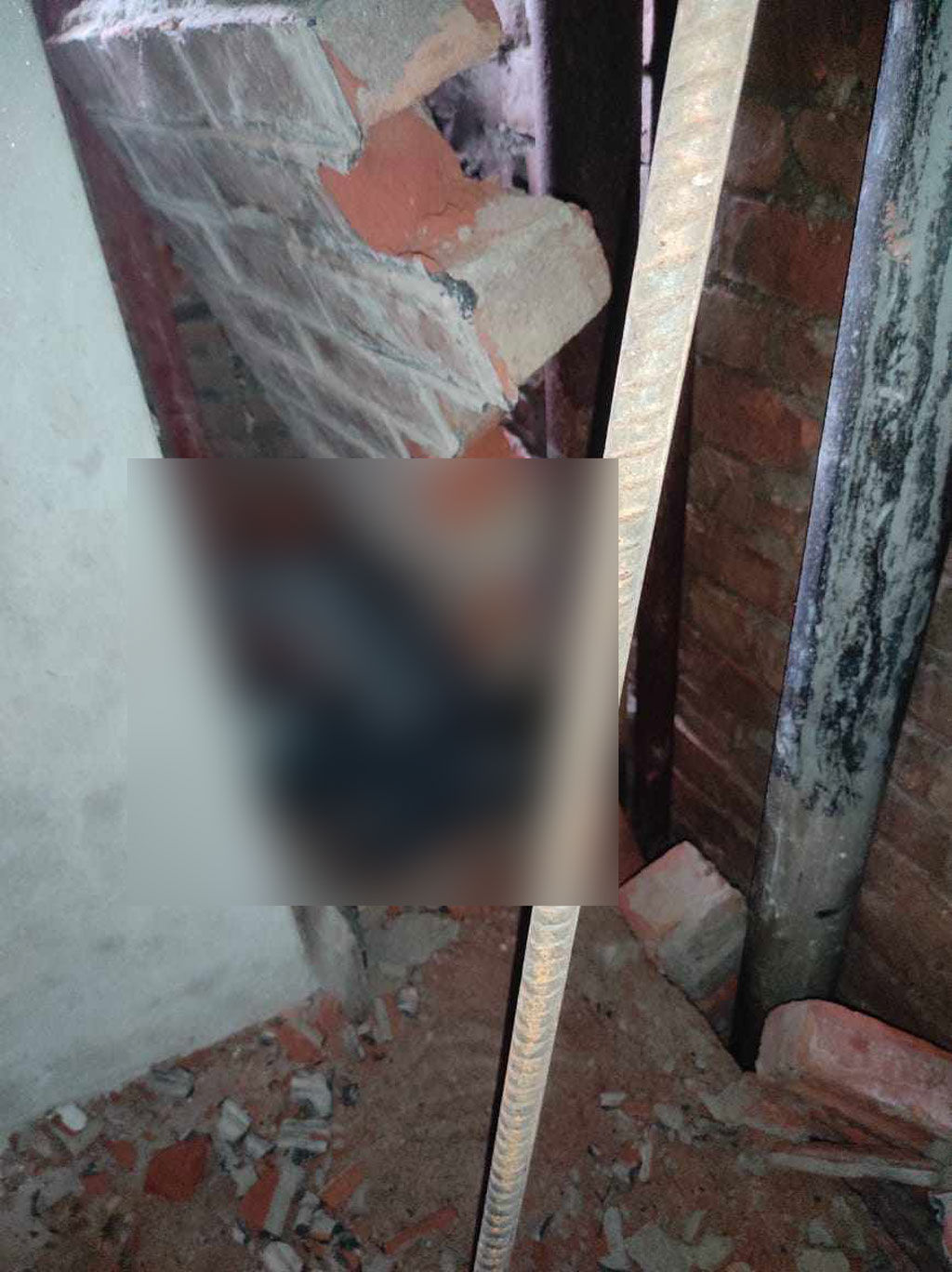 পবিপ্রবিতে দেয়াল ধসে নির্মাণশ্রমিক নিহত