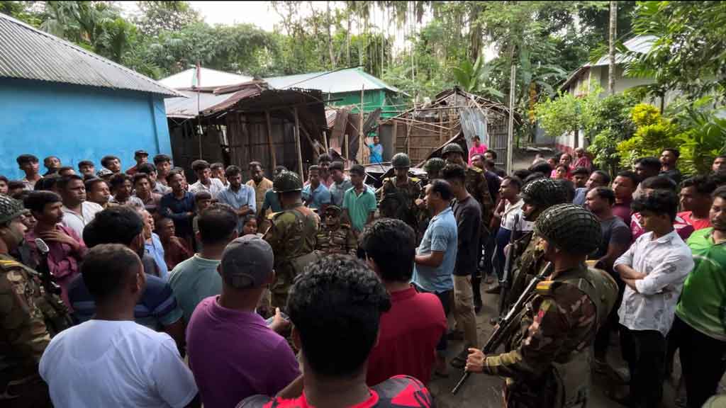 ডিমলায় জমির বিরোধে দুই পরিবারের সংঘর্ষ, মন্দির ভাঙচুরের অভিযোগ
