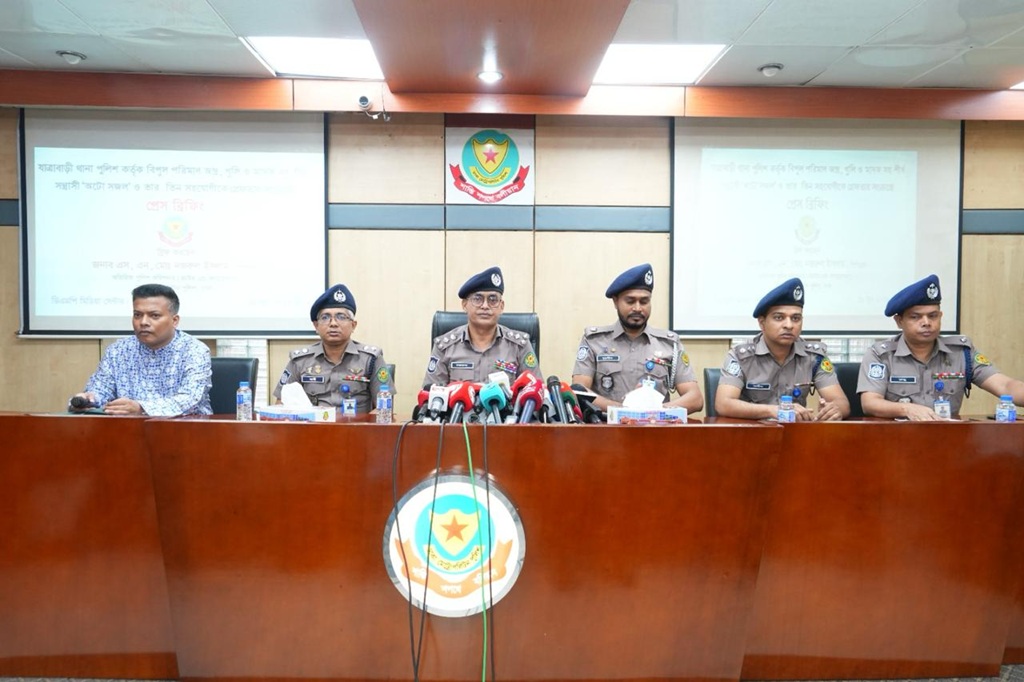 আ.লীগের প্রতিষ্ঠাবার্ষিকী ঘিরে সংঘর্ষের আশঙ্কা, মাঠপর্যায়ে পুলিশের বিশেষ নির্দেশনা