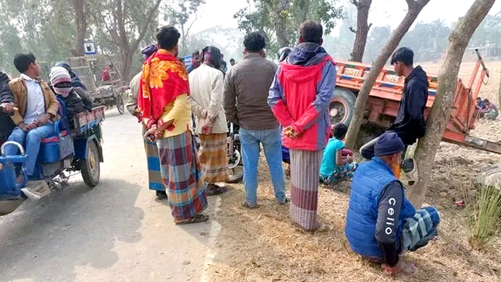 ফুলবাড়ীতে ট্রাক্টর-মোটরসাইকেল মুখোমুখি সংঘর্ষে নিহত এক