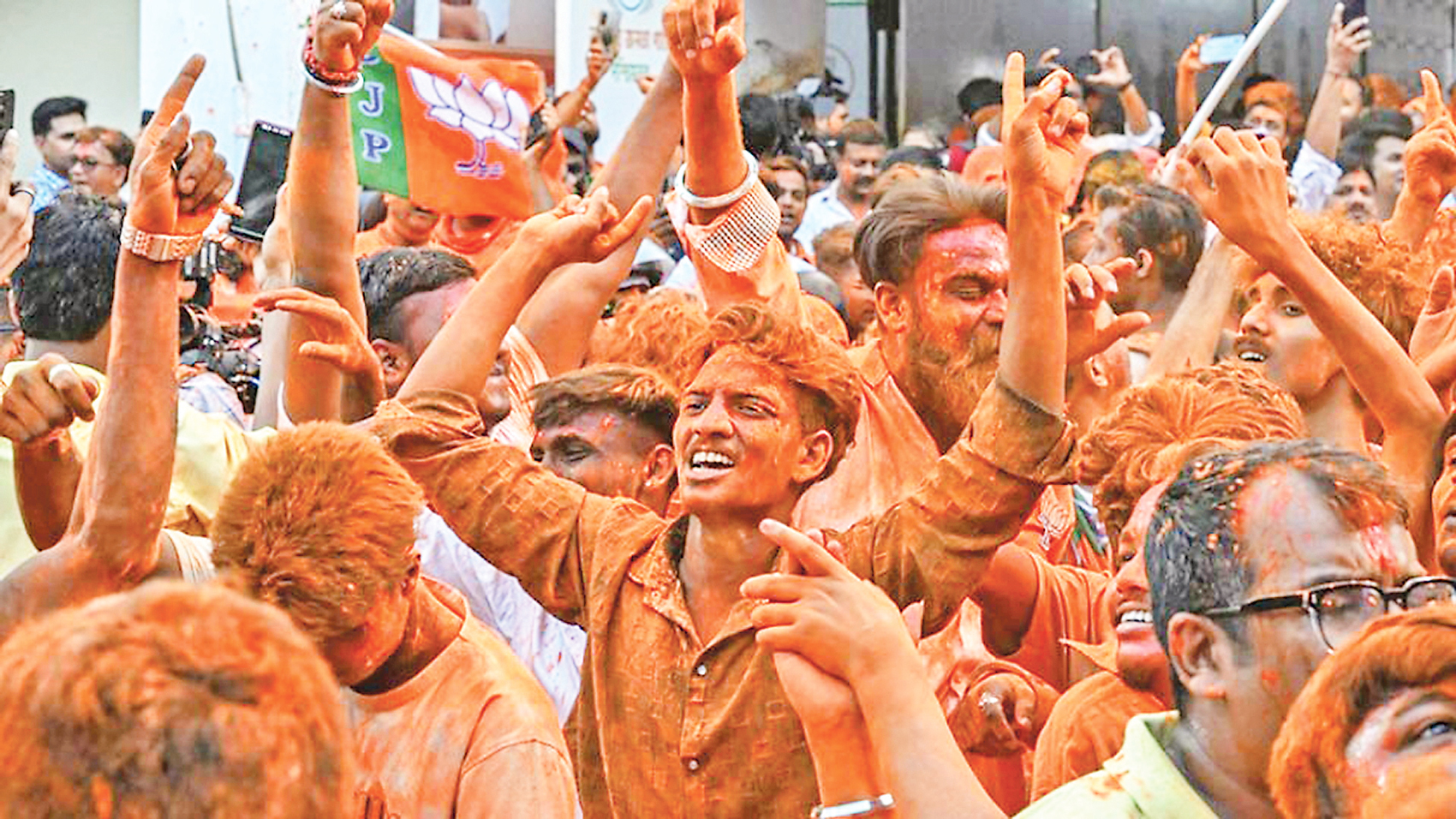 বিশ্বজুড়ে ডানপন্থার উত্থান