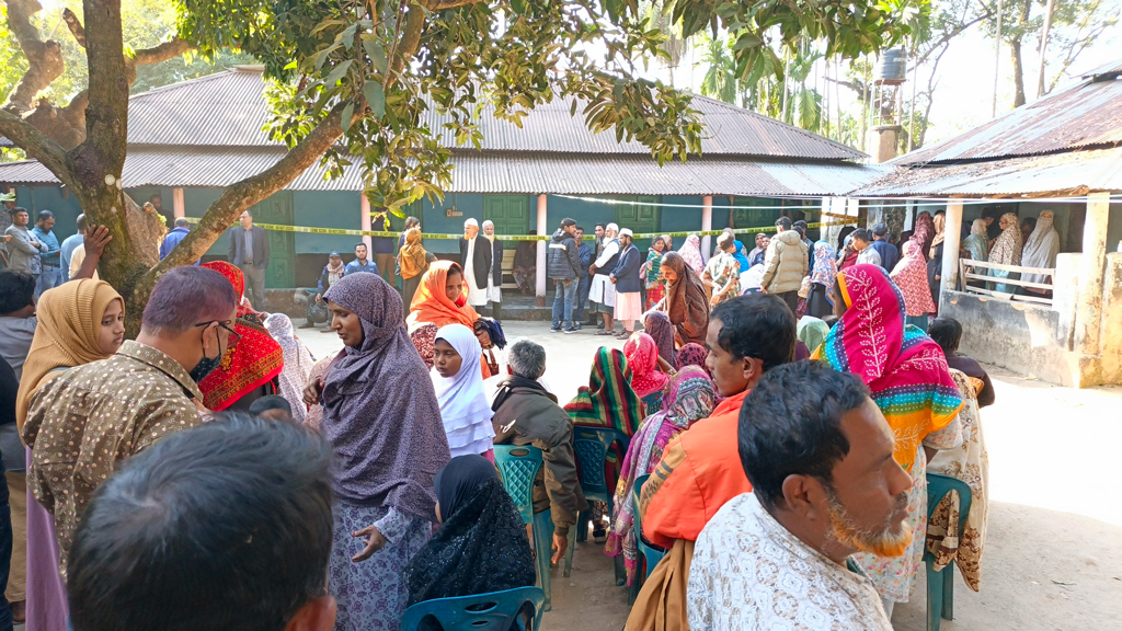 নিজ ঘরে রক্তাক্ত লাশ