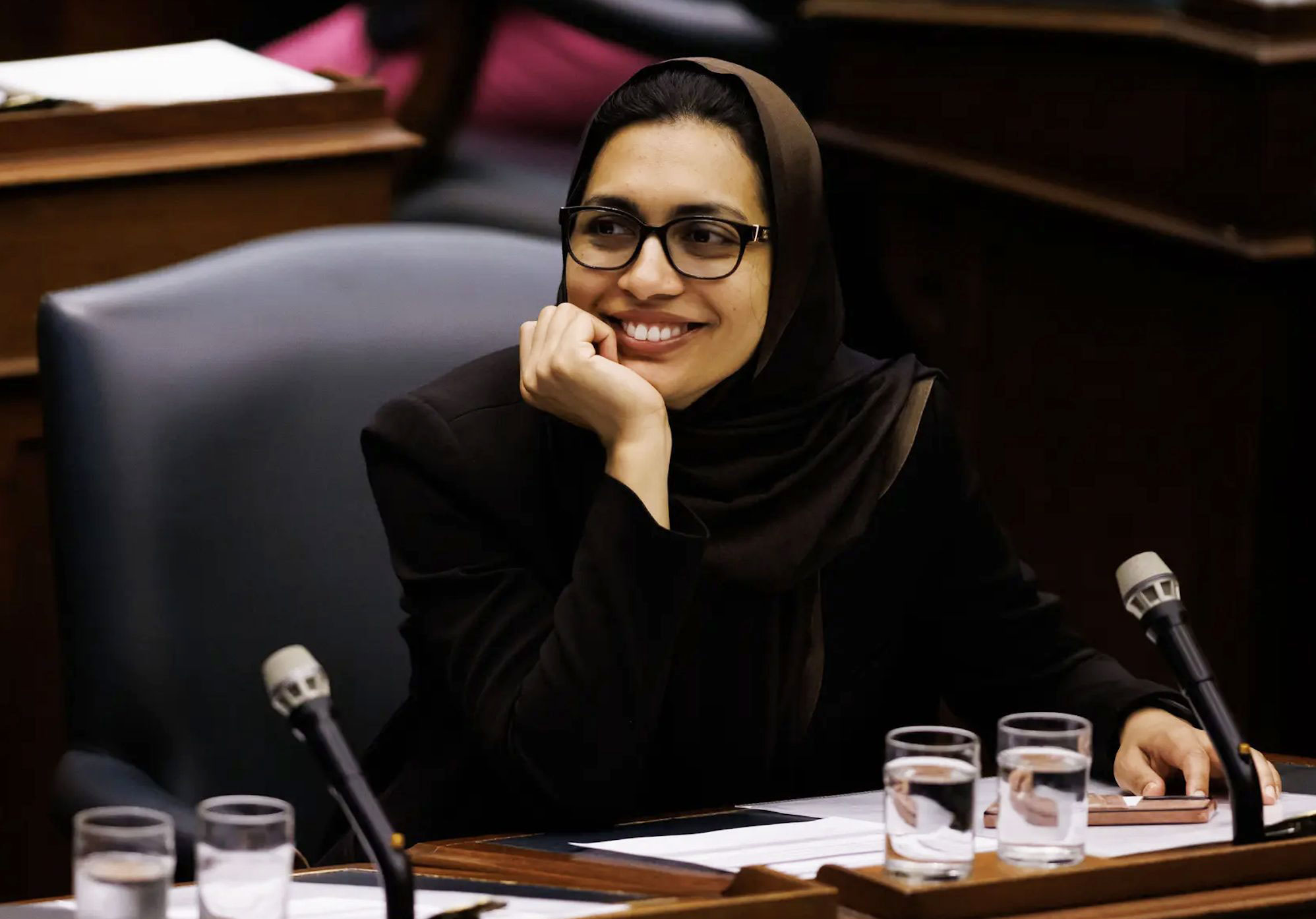 কানাডার এমপি নির্বাচিত বাংলাদেশি বংশোদ্ভূত ডলি, প্রধানমন্ত্রী কার্নির অভিনন্দন