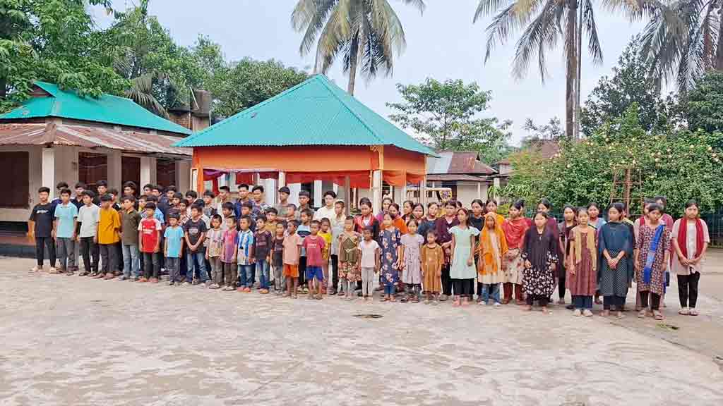 দুর্গাপুরে অনাথ আশ্রম অর্থসংকটে ধুঁকছে, শিশুদের মৌলিক চাহিদা পূরণে হিমশিম