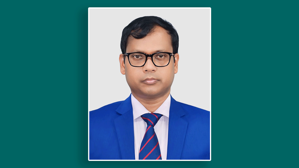 সিলেটের ডিসি হলেন ফেসবুকে স্ট্যাটাস দেওয়ায় শাস্তি পাওয়া সারওয়ার আলম