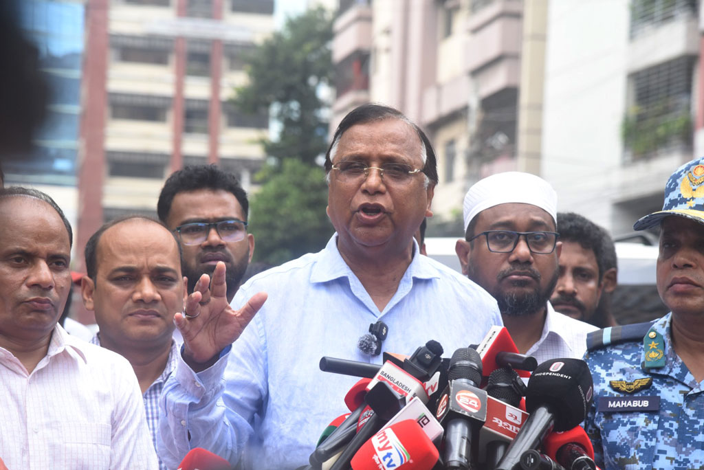 সড়ক-ফুটপাত দখলকারীদের কোনো ছাড় দেওয়া হবে না: ডিএসসিসি প্রশাসক