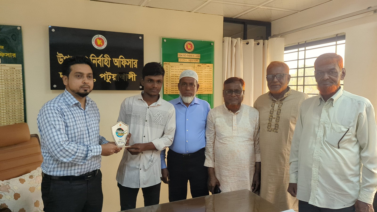 কমিউনিটি পুলিশ কাবাডিতে জেলায় প্রথম দশমিনার আরিফ, প্রশাসনের সম্মাননা