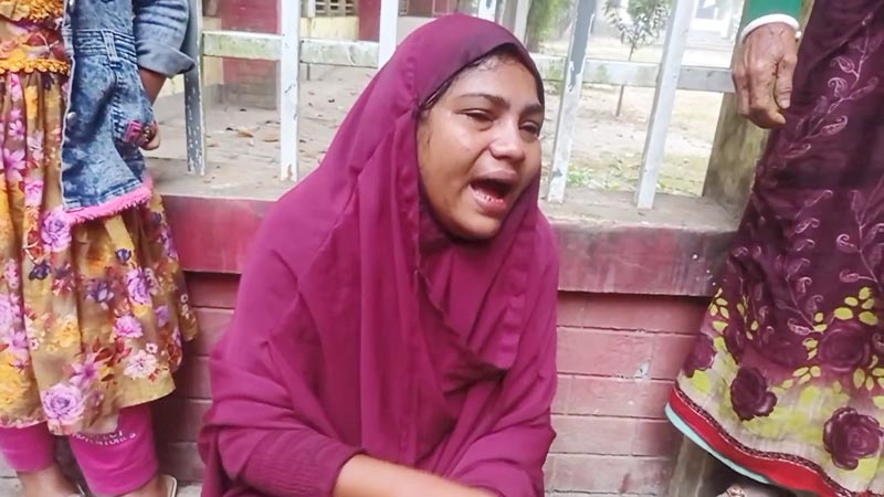 আজিজুল হাওলাদারের মৃত্যুতে স্বজনের আহাজারি। ছবি: সংগৃহীত