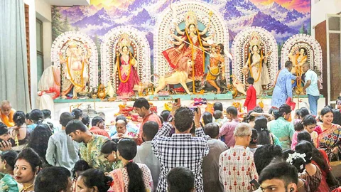 দুর্গোৎসবের এ আনন্দ যেন সব সময় বিরাজ করে 
