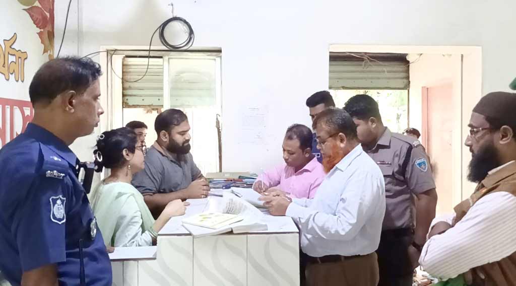 আগাম প্রিন্ট করে রাখা রিপোর্ট ডায়াগনস্টিক সেন্টারে, ভ্রাম্যমাণ আদালতে জরিমানা