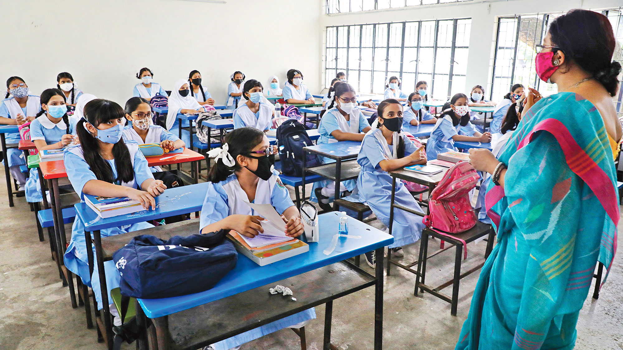 স্কুলে অনুপস্থিতি আশঙ্কাজনক