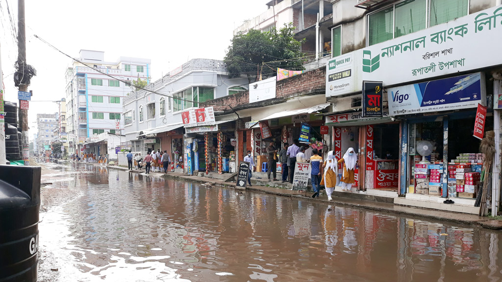 দুর্দশায় ৫ হাজার মানুষ
