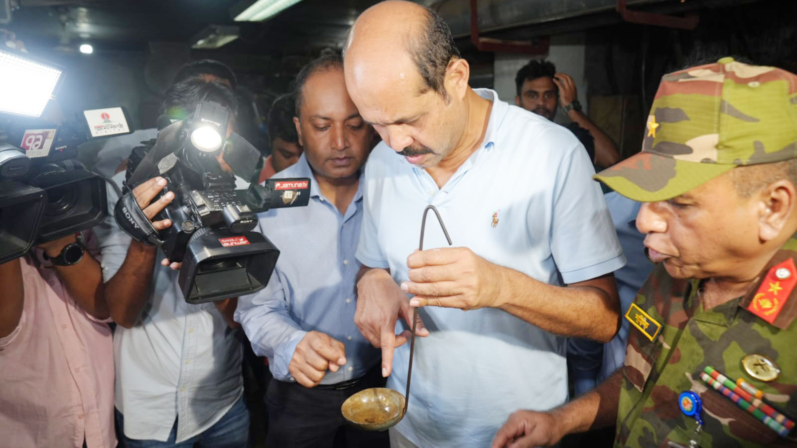 মশার লার্ভা: পেট্রোবাংলা, টিসিবিসহ সরকারি চার ভবনকে ২০ লাখ টাকা জরিমানা