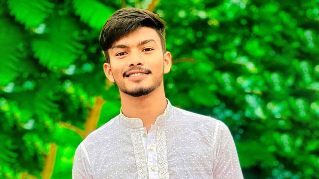চকরিয়ায় বাসের ধাক্কায় আহত কলেজছাত্রের মৃত্যু