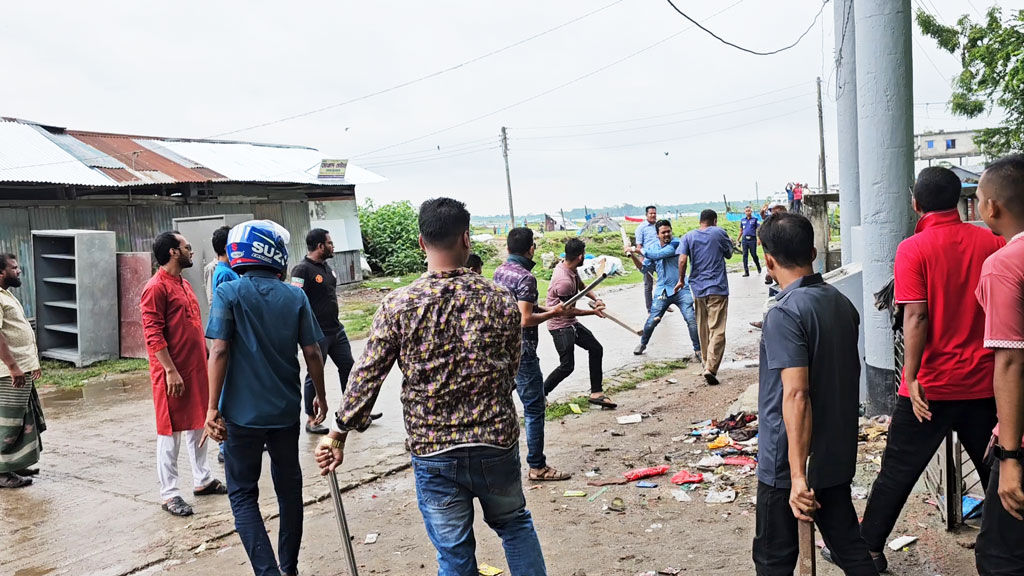 পটুয়াখালীতে বিএনপির সমাবেশে হামলায় আহত ৫