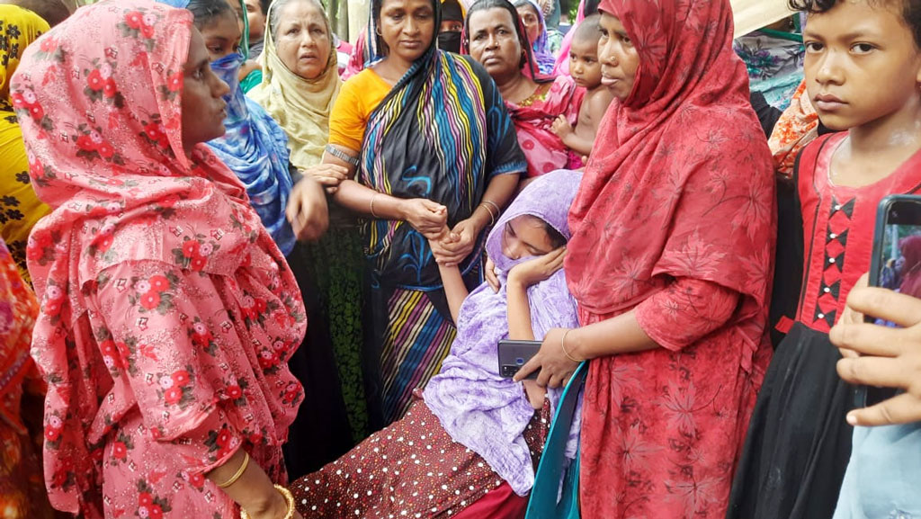 সৌদি থেকে এল চার শ্রমিকের লাশ, গ্রামজুড়ে শোক