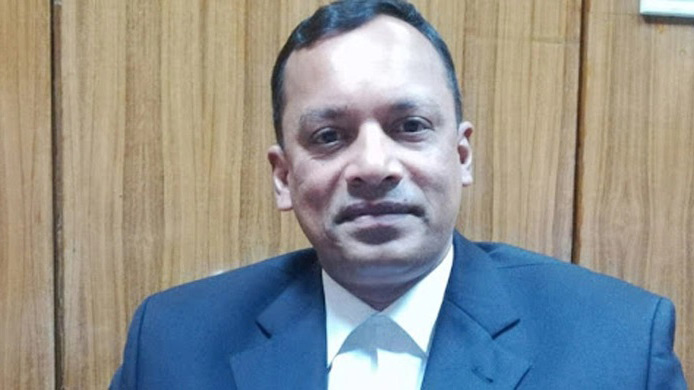 প্রতিমন্ত্রী মুরাদ ক্ষমা না চাইলে আইনগত ব্যবস্থা: সুপ্রিম কোর্ট বারের সম্পাদক