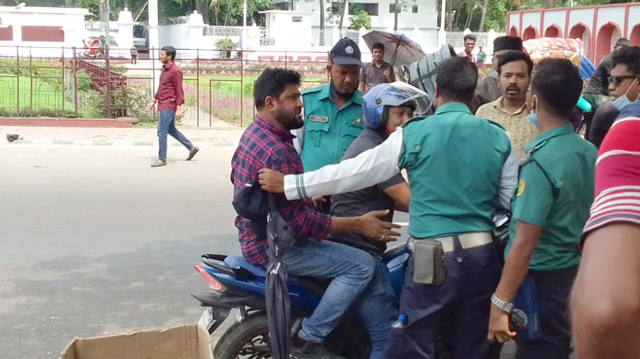 ‘পুলিশের জন্যই আওয়ামী লীগের আজকে এই অবস্থা’