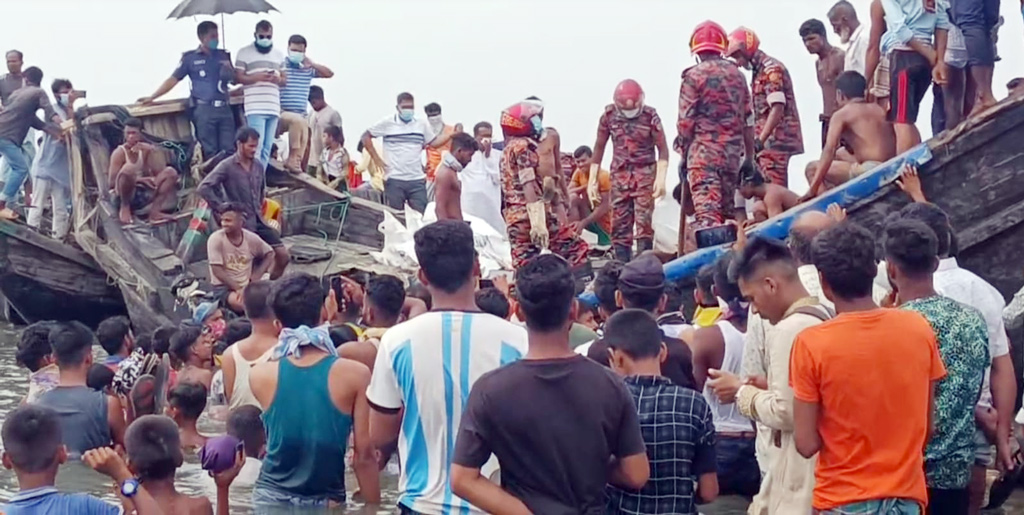 কক্সবাজারে ট্রলারে ১০ লাশ: ডিএনএ পরীক্ষায় আরও ৩ জন শনাক্ত