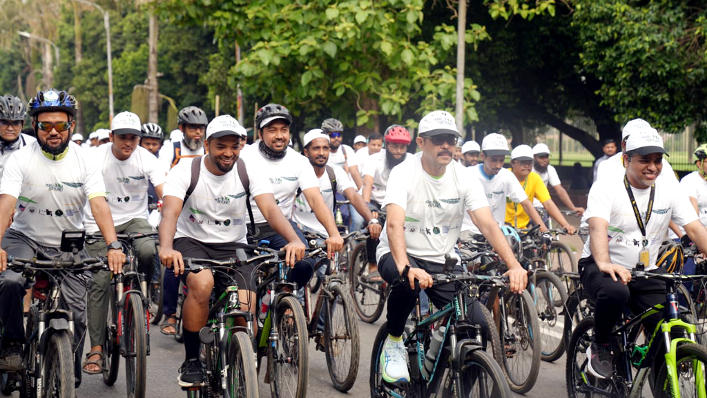 মাসে দুই দিন সাইকেল চালানোর জন্য রাস্তা নির্দিষ্ট করে দেওয়া হবে: মেয়র আতিক